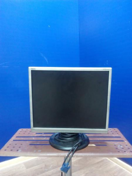 Монитор NEC LCD 190V _01058046_1-600x800.jpg