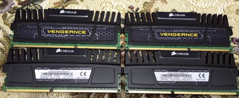 32gb corsair vengeance 1600.png