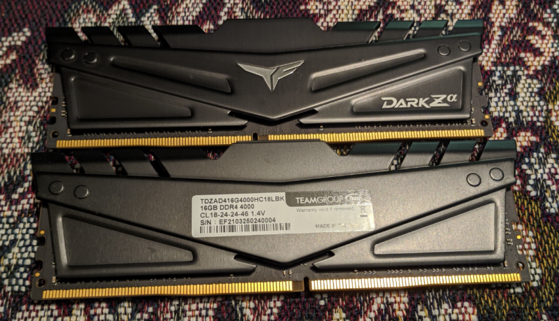 T-Force Dark 32gb 4000.png