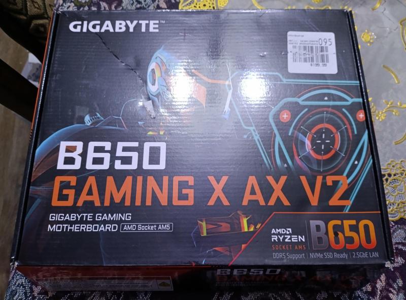 Gigabyte B650 Gaming X AX V2.jpg