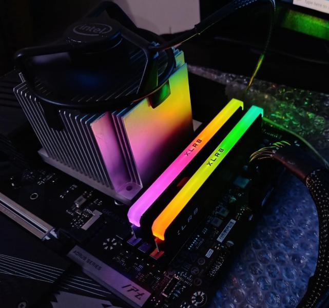 pny 32gb 6400 rgb--.jpg