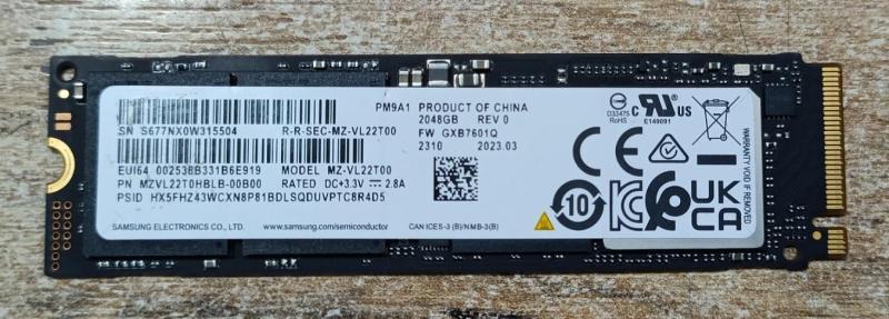 Samsung PM9A1 2TB.jpg